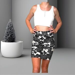 Anthropologie Porridge Ruched Knit
Mini Skirt. Size XS NWT